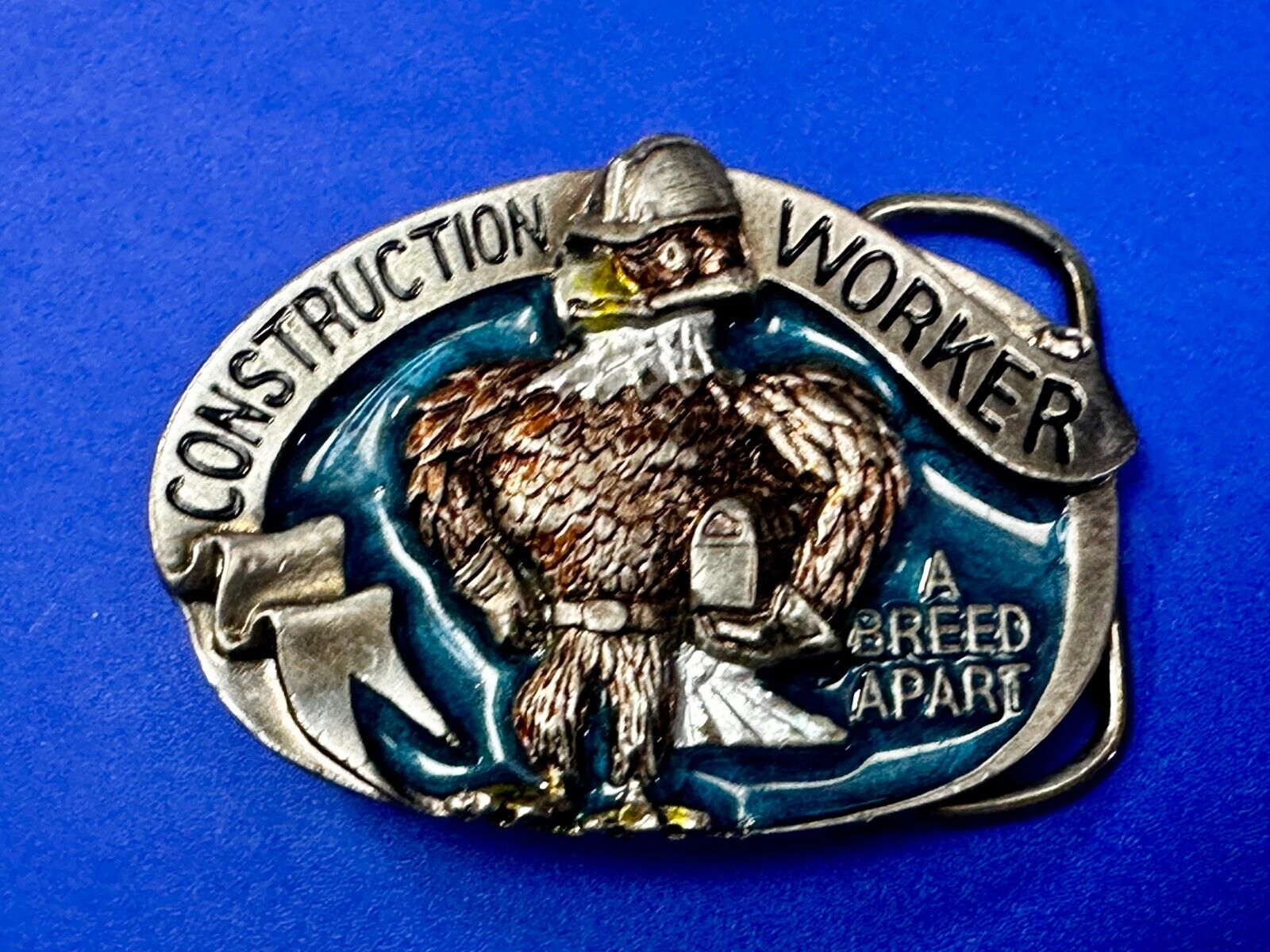 A Breed Apart Construction Worker Commemorative Vintage 1988 Belt Buckle