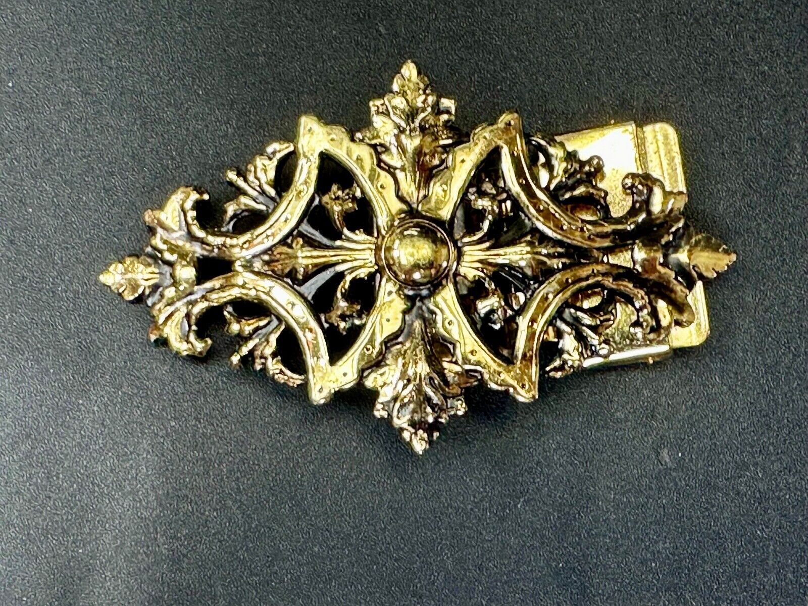 Victorian Style Filigree with Large Gold Tone Leaves Vintage Belt Buckle