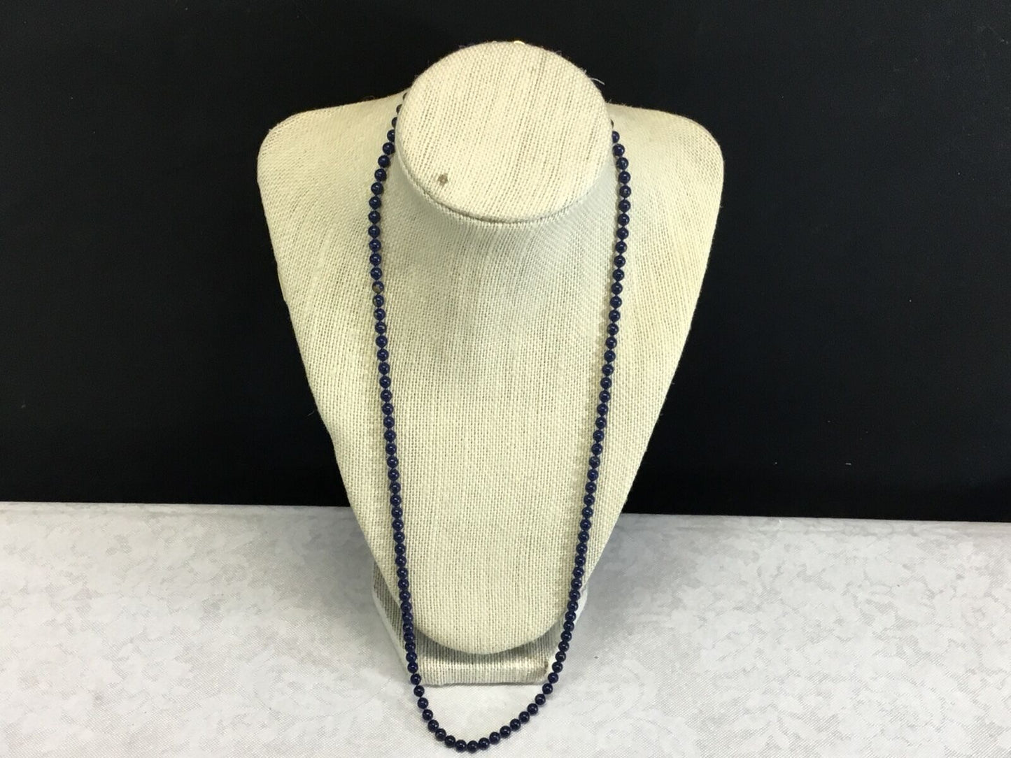 Unknown makers mark necklace - vintage quality, blue beads gold tone 