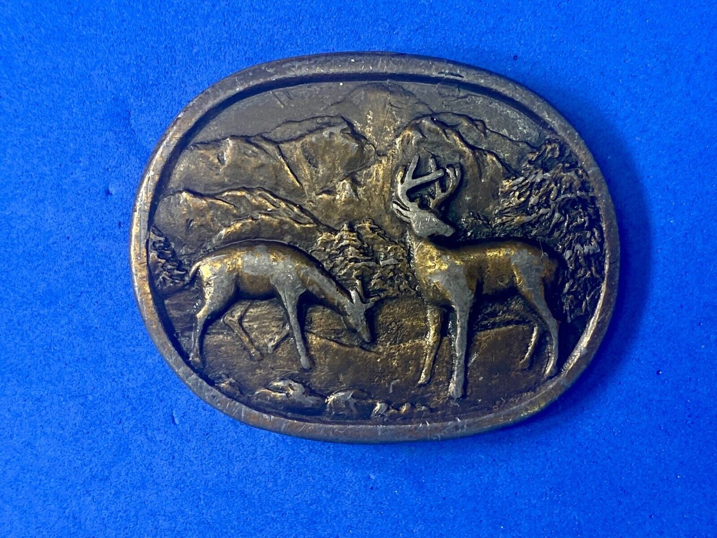 Two Deer Grazing In Nature Vintage Brass Tone Belt Buckle 