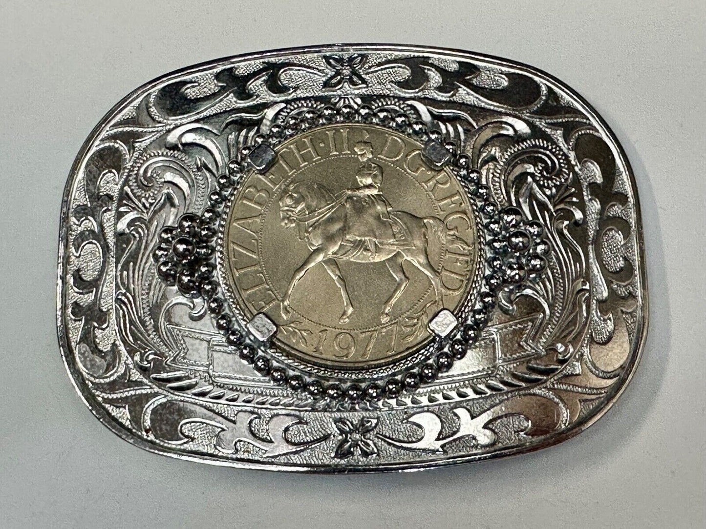 1977 Great Britain Queen Elizabeth Second Jubilee coin collectors Belt Buckle