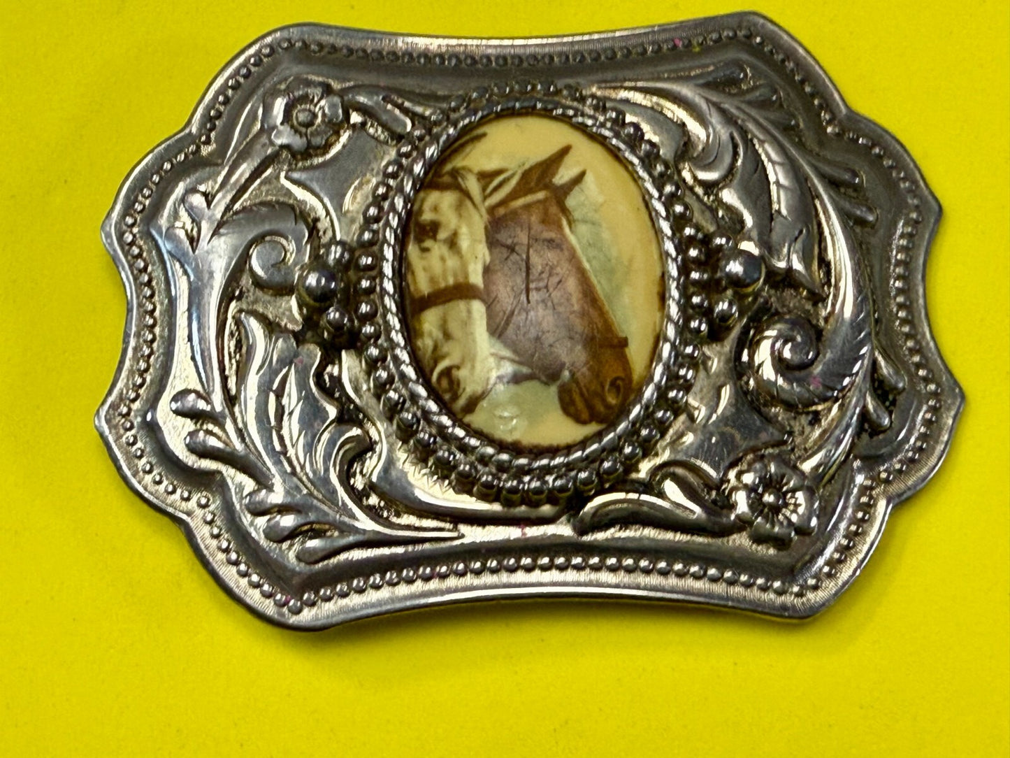 Beautiful Two Horse Head Picture Cabochon Centerpiece Western Ornate Belt Buckle