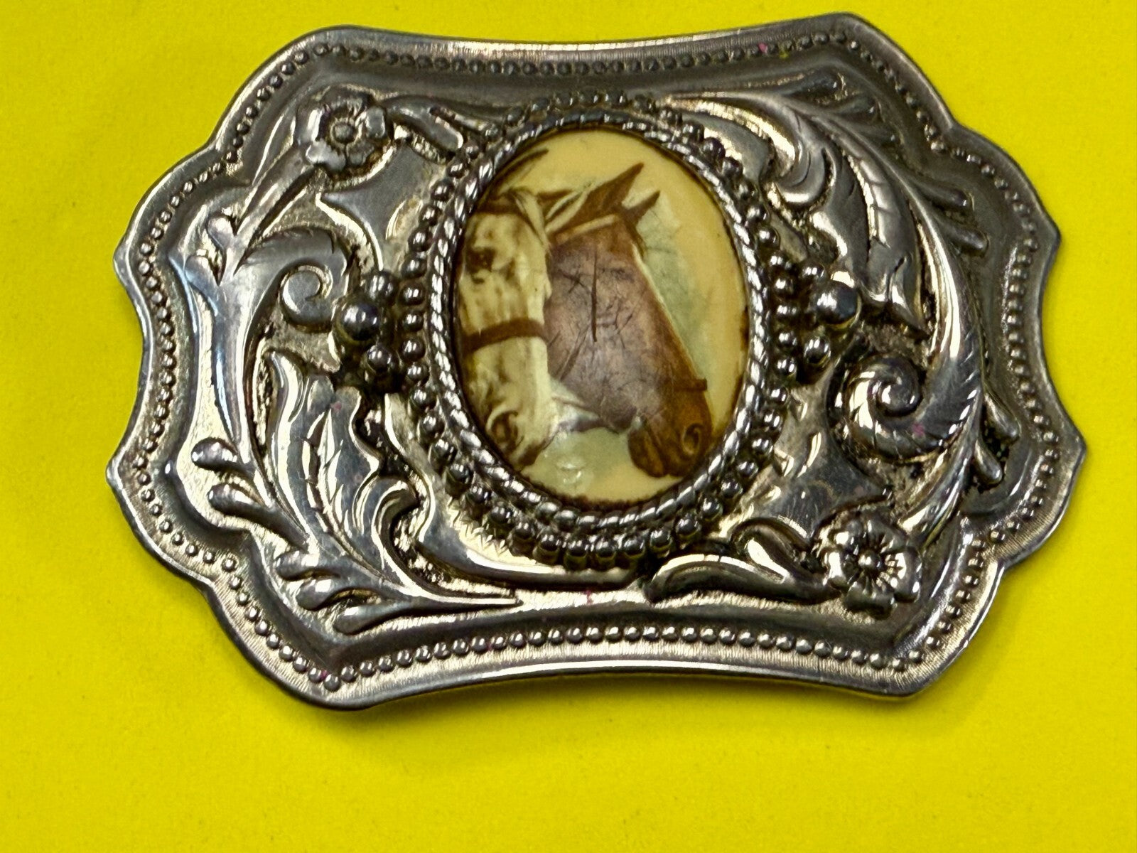 Beautiful Two Horse Head Picture Cabochon Centerpiece Western Ornate Belt Buckle
