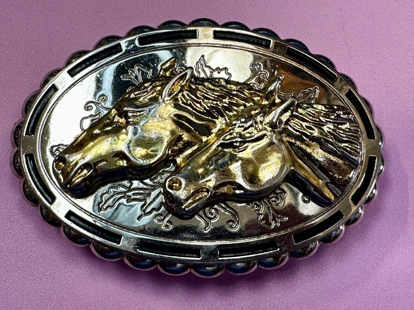 Two horse heads - Vintage two tone oval Belt Buckle with reflective backing