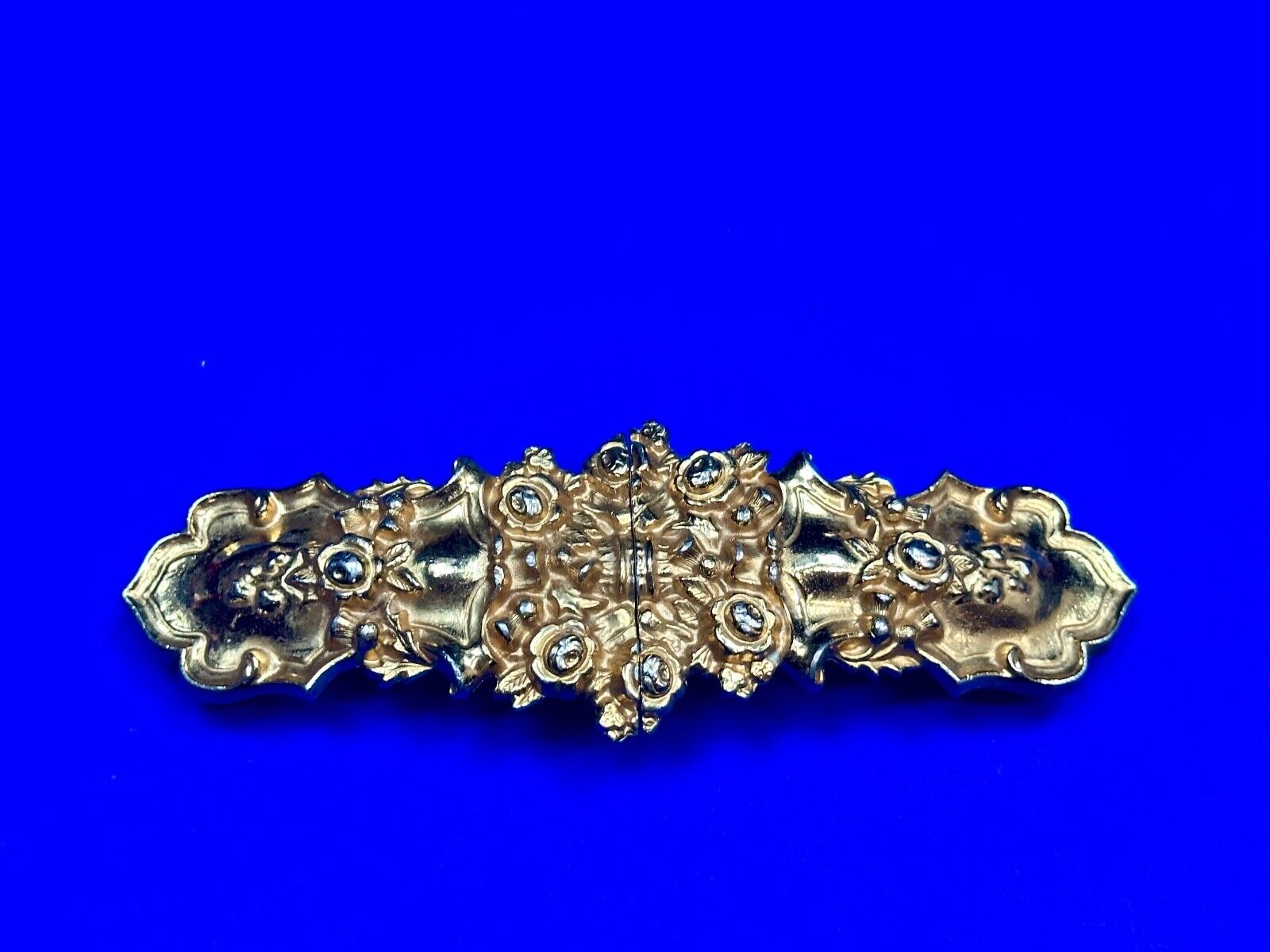 almost 7" wide Accessocraft NYC Two piece Interlocking gold color belt buckle