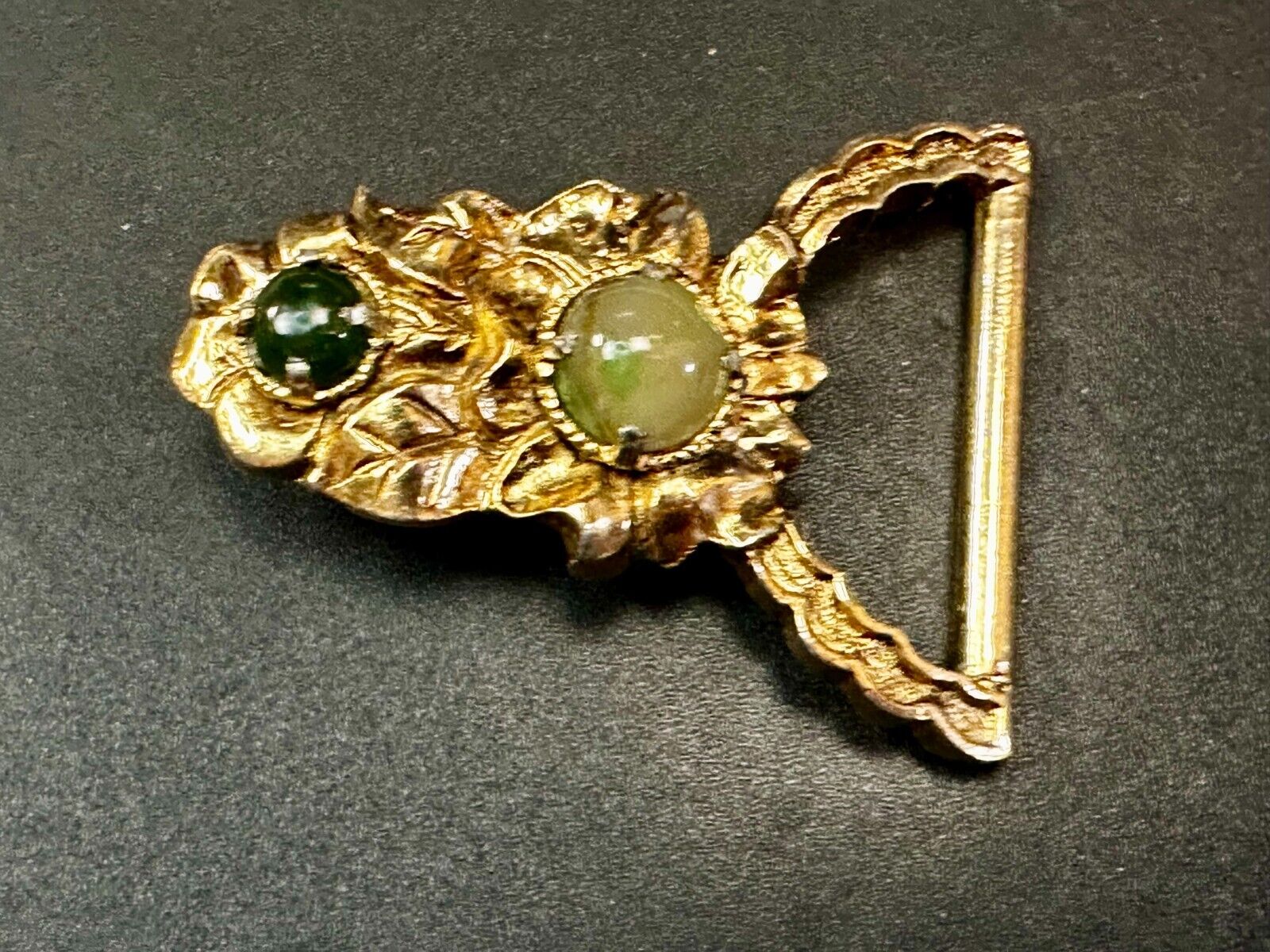 Victorian Style Green Jade? Cabochon Stone On Small Gold Tone Belt Buckle