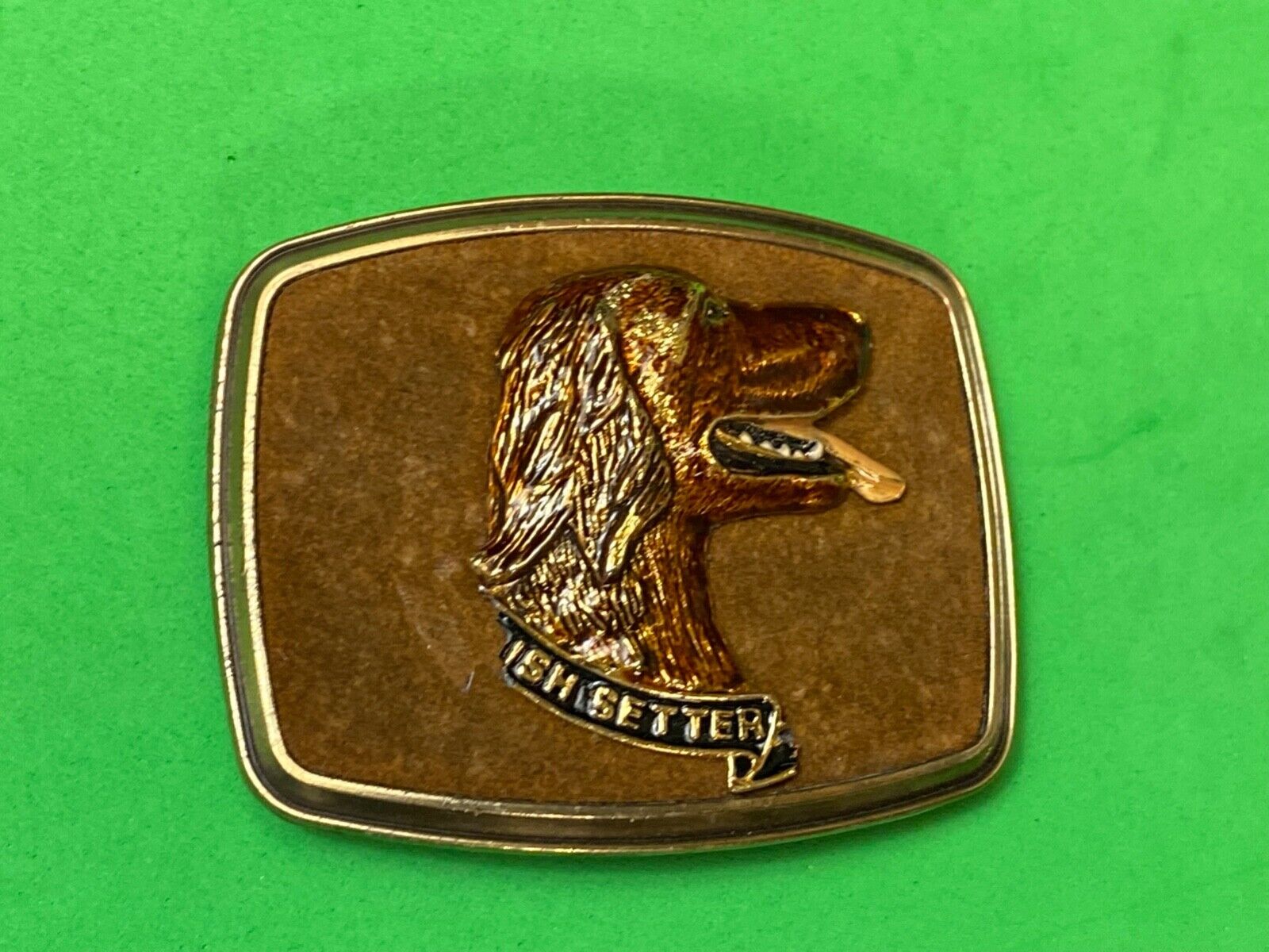 Vintage Irish Setter Dog - Man's Best Friend belt buckle 1979 Raintree