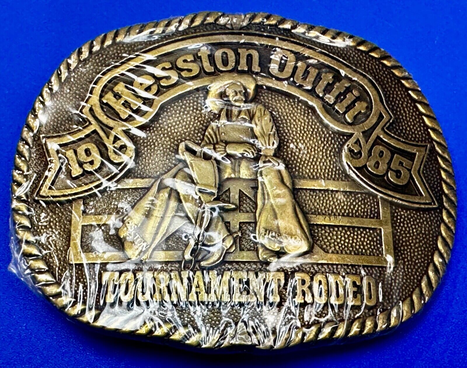 1985 Hesston Outlet Tournament  RODEO NFR Vintage Commemorative NOS Belt Buckle