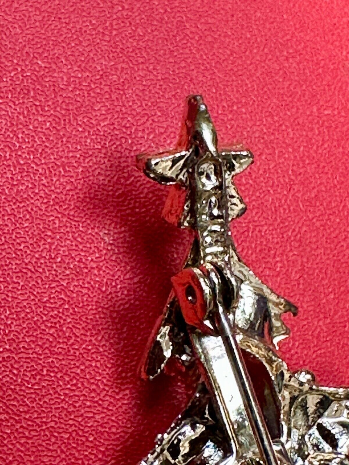 Vintage Christmas Tree & Ornaments Gold Tone Red Green Holiday Brooch Pin