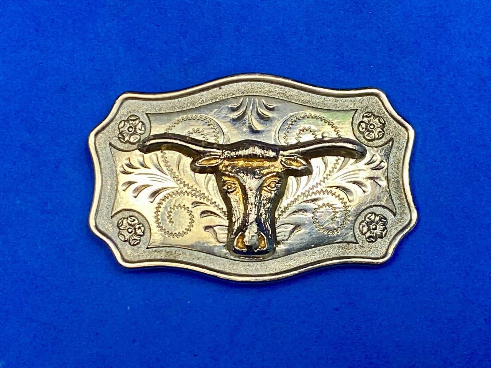 The Texas Longhorn - Western rodeo cattle steer mixed color belt buckle