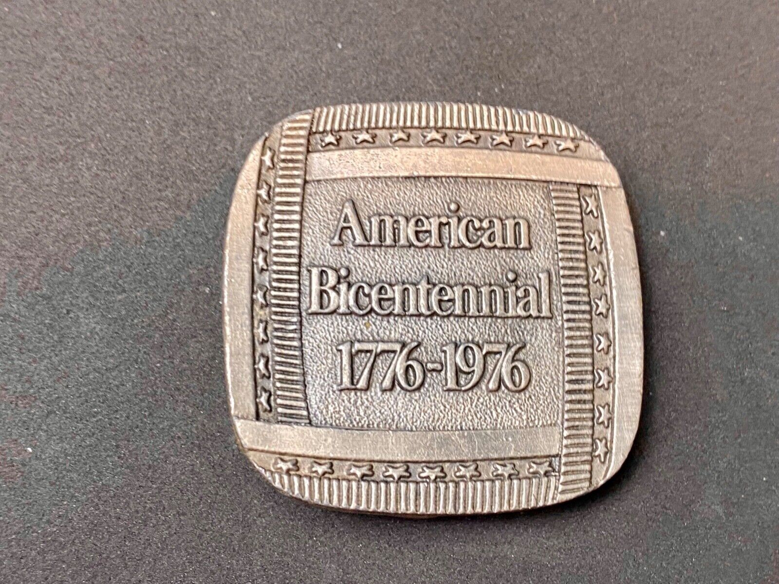 American Bicentennial - Patriotic United States vintage belt buckle by Bergamot