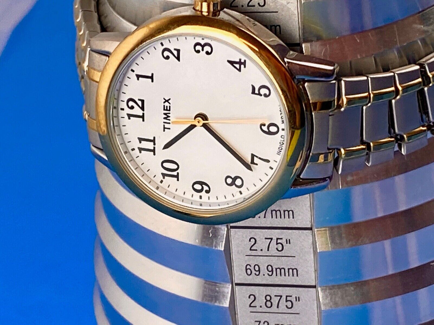  Timex unisex Indeglo watch fresh battery. Silver gold color link band 