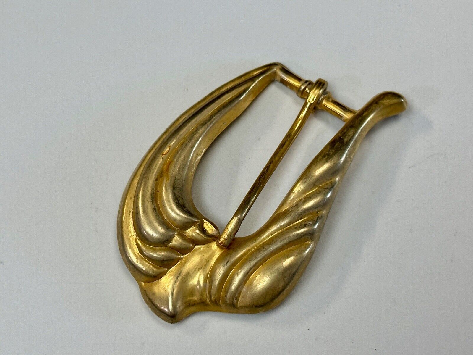 Victorian vibe - vintage gold tone replacement belt buckle