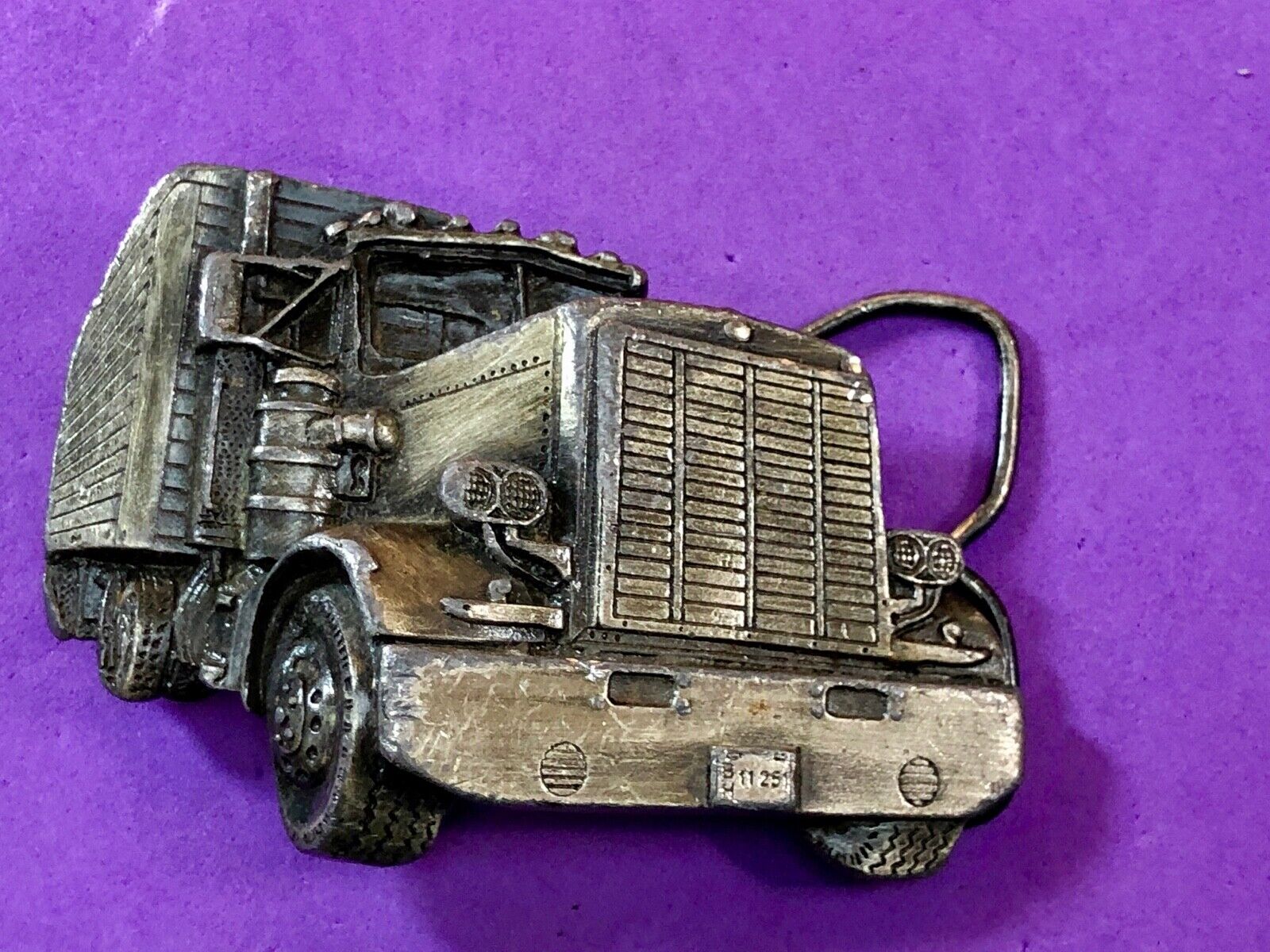 1977 bergamot brass works figural cut out truck big rig trucker semi belt buckle