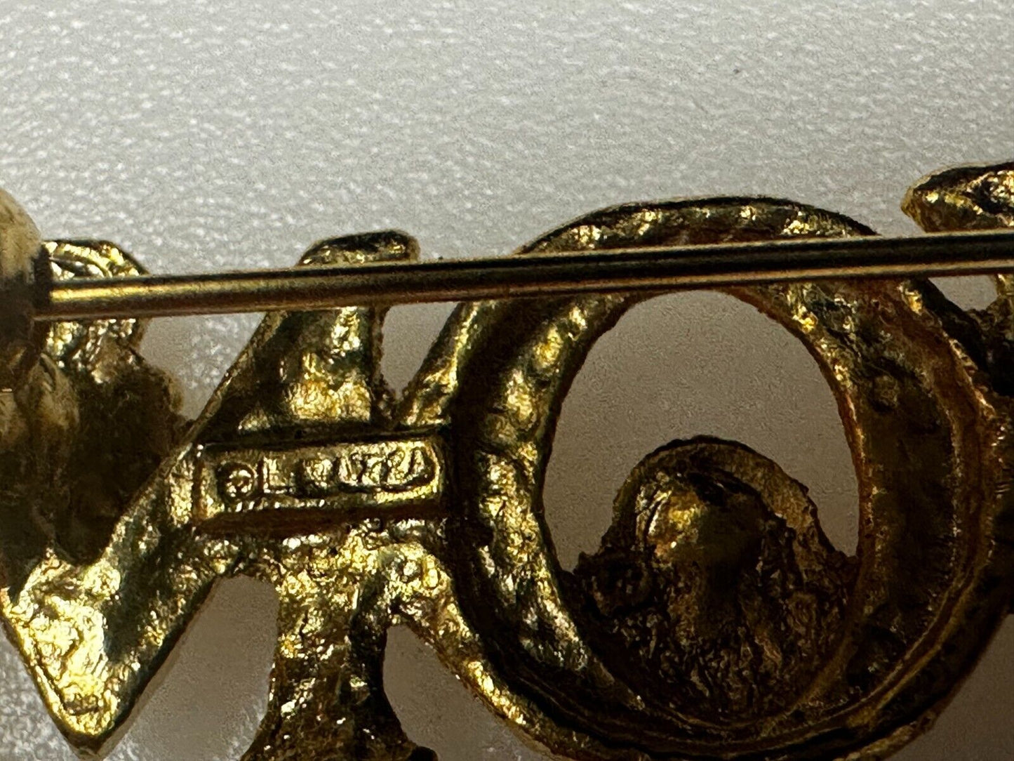 Angel MOM Mothers Day Gift Gold Tone Brooch Pin Signed  L. Razza