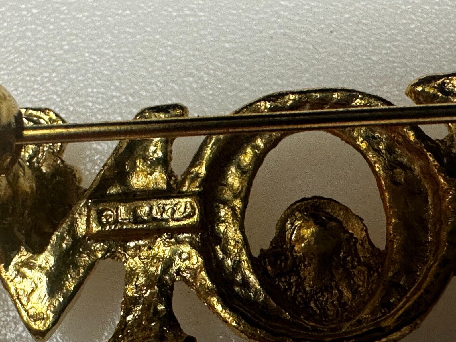 Angel MOM Mothers Day Gift Gold Tone Brooch Pin Signed  L. Razza