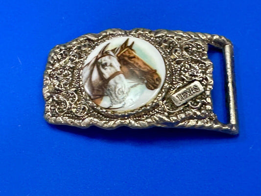 2 horses picture as centerpiece in TEXAS marked silver tone chunky belt buckle