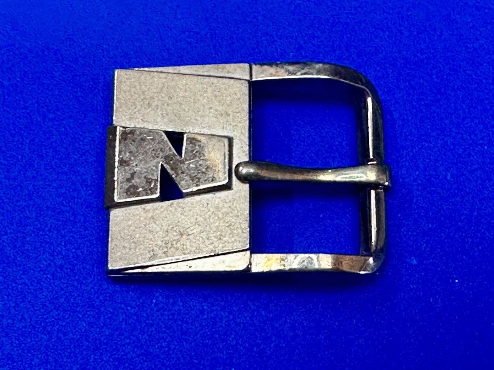 Vintage Letter N Initial Monogram Retro Gold tone Belt Buckle by Swank