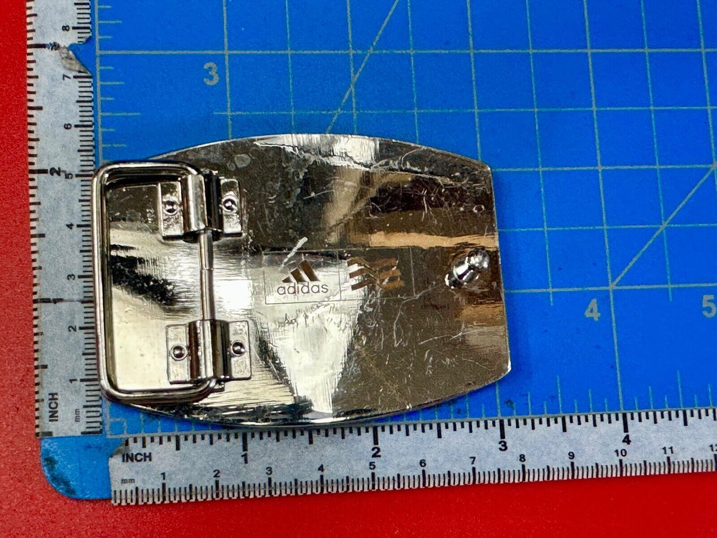ADIDAS Silver color SHOE Footwear Co Running Golf Trophy striped belt buckle