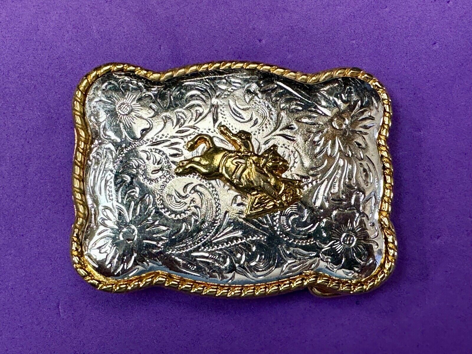vintage Ivan Western two tone rodeo cowboys belt buckle