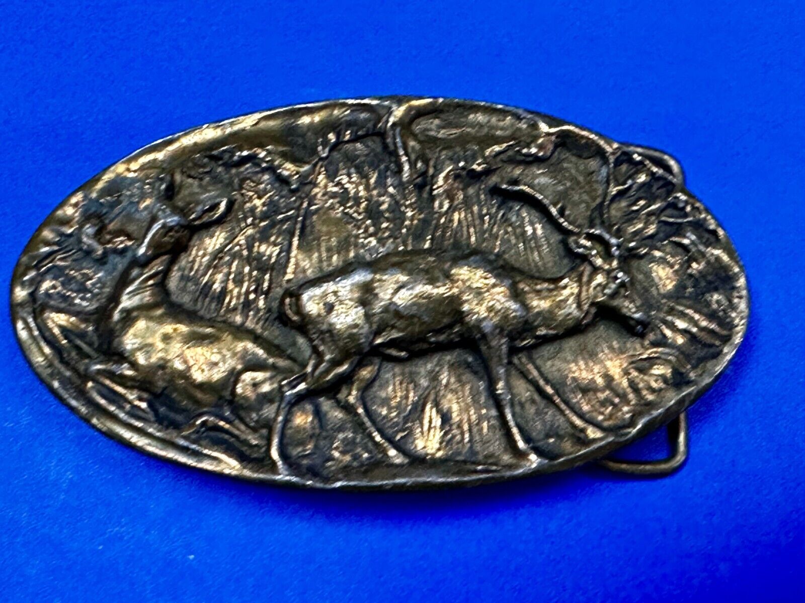 Vintage Deer in nature 1976 Adezy wide oval belt buckle