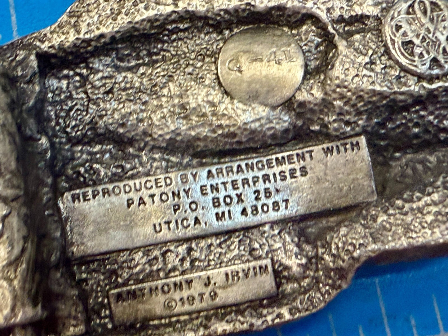 Armored Tank Military War Battle Weapon Anthony J.Irvin 1979 C-4L  Belt Buckle