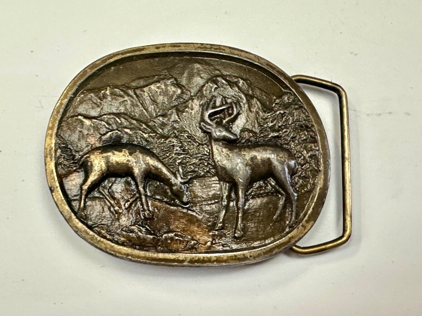 Vintage Doe and Buck / Deer  Vintage E-97 Indiana Metal Craft  belt buckle