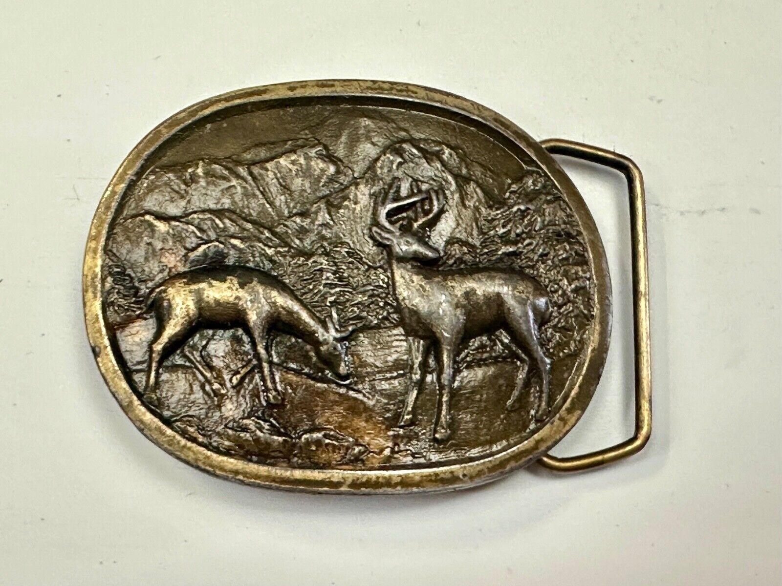 Vintage Doe and Buck / Deer  Vintage E-97 Indiana Metal Craft  belt buckle
