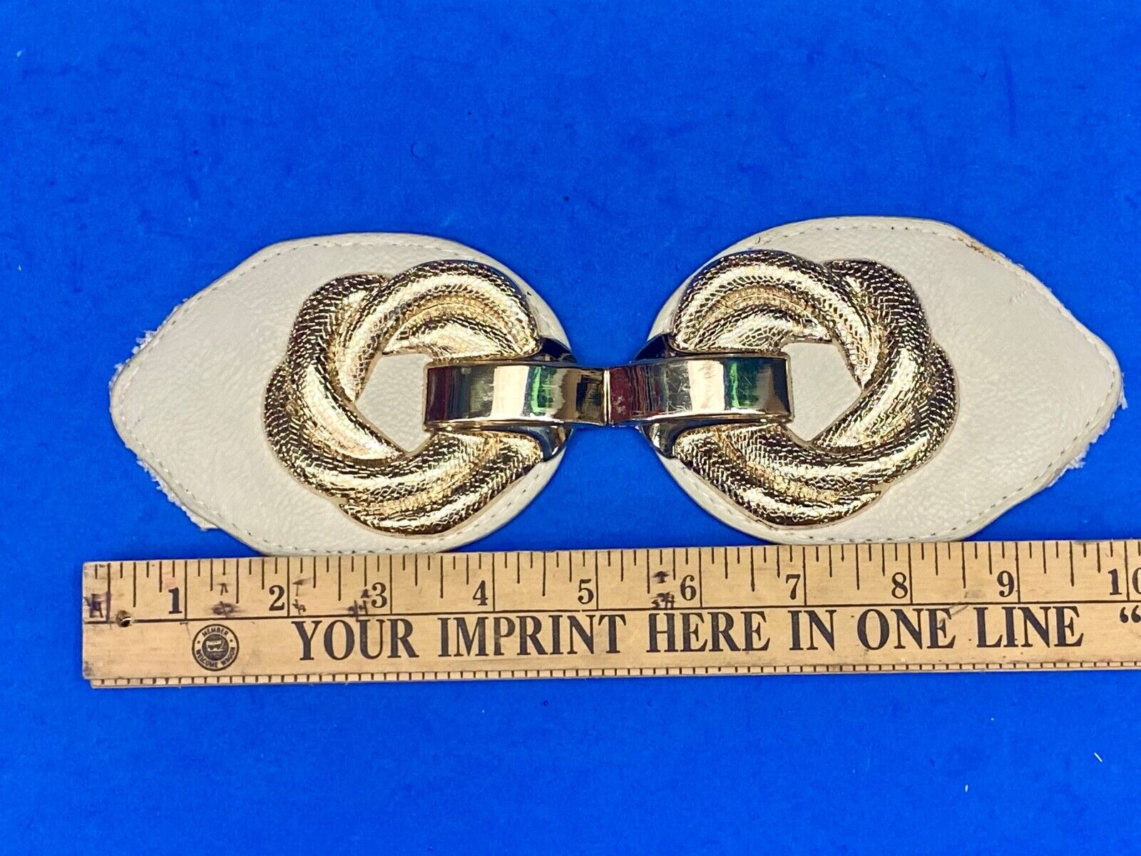 Unique Gold Tone Interlocking Two Piece Scarf Belt Clips Tie Buckle