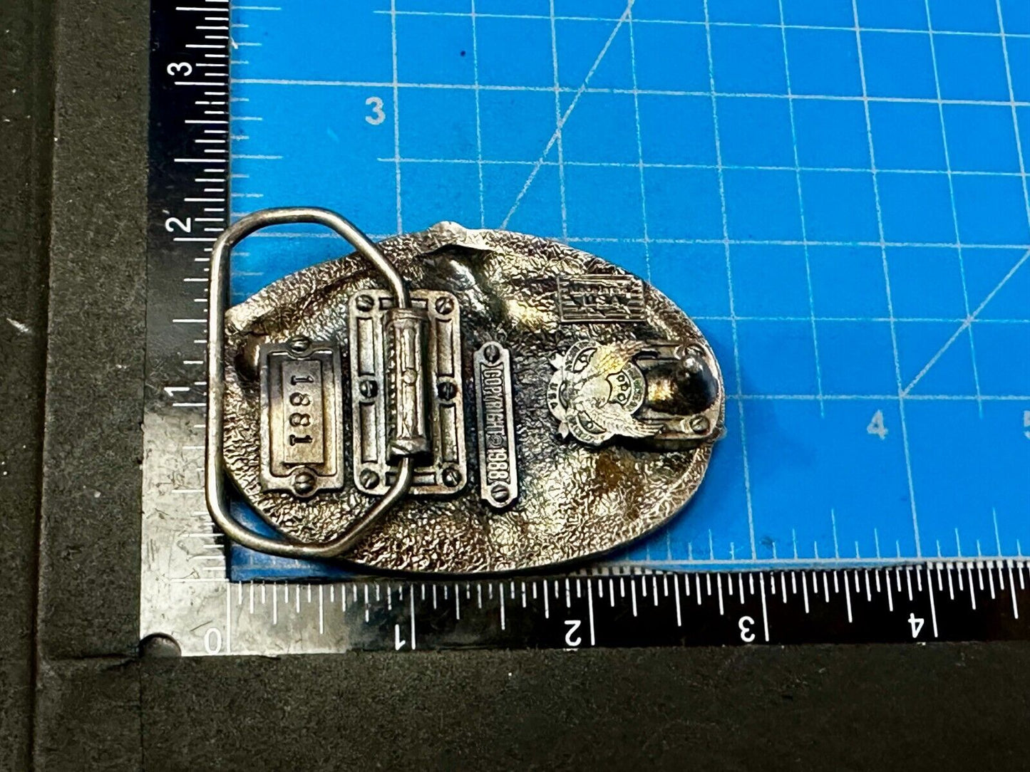 A Breed Apart Construction Worker Commemorative Vintage 1988 Belt Buckle