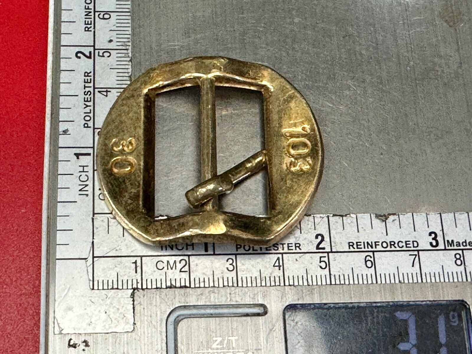 Unique Strange Shape! 103 / 30 2? raised round replacement belt buckle