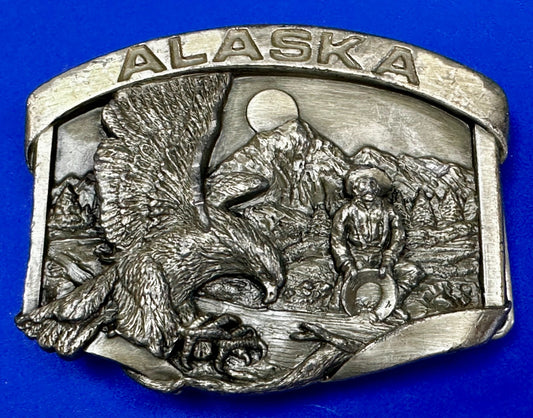 ALASKA Gold Panning Miner Eagle Mountain Scene Vintage 1984 Siskiyou Belt Buckle