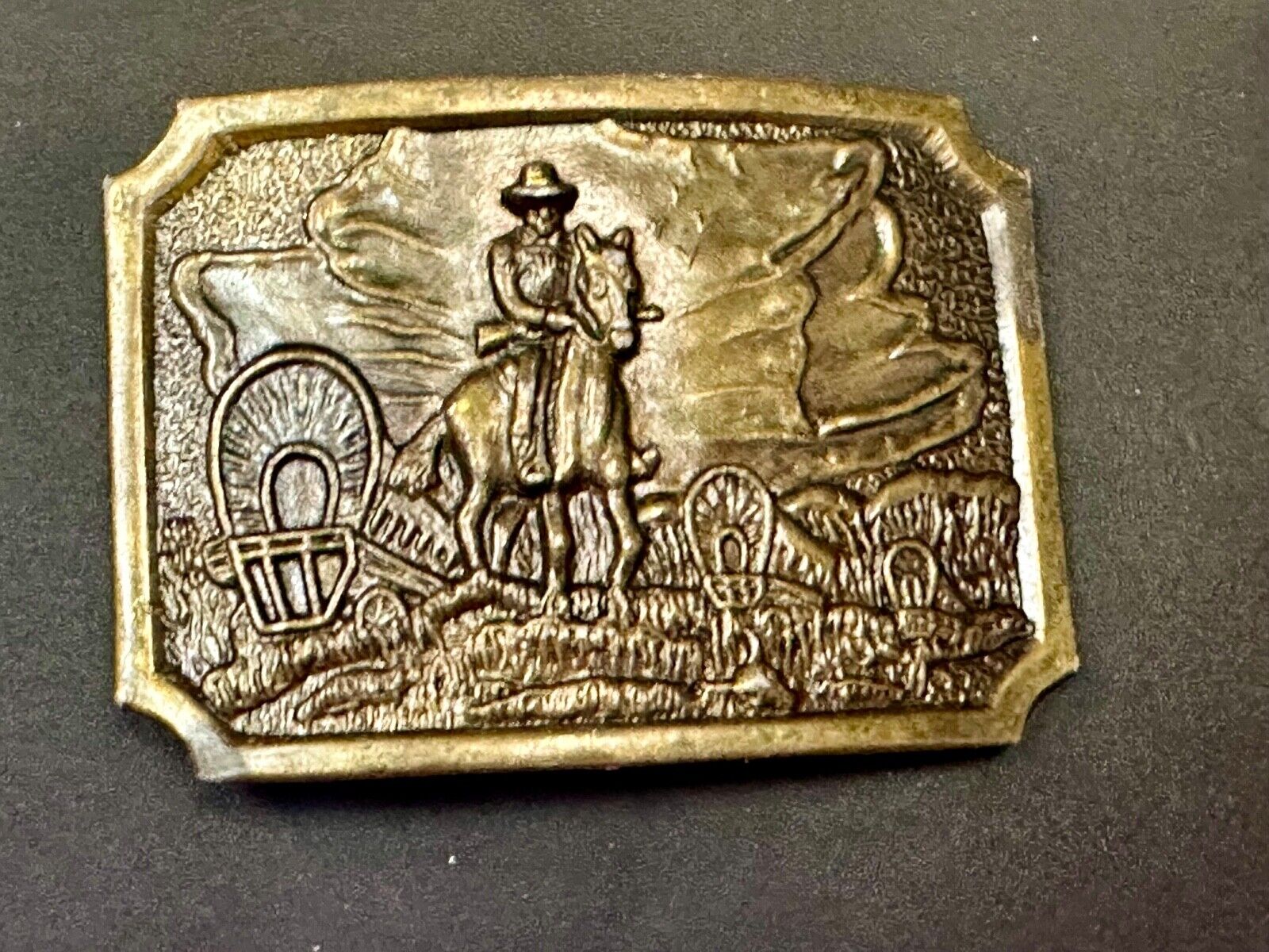 Tall In The Saddle Western Cowboy Horse Covered Wagon Belt Buckle New Condition