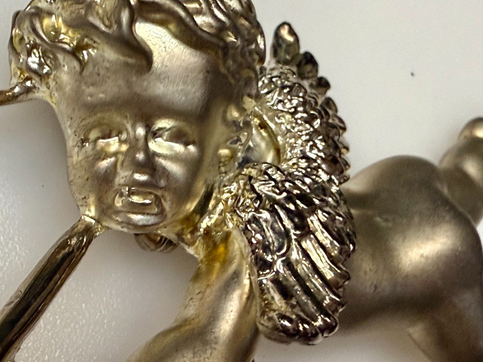 Angel Heart Cupid Bow & Arrow Christmas Holliday Vintage Gold Tone Brooch Pin