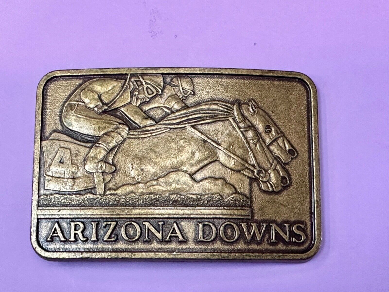 Vintage Arizona Downs Jockeys on Horses Racetrack vtg.  Brass Tone Belt Buckle