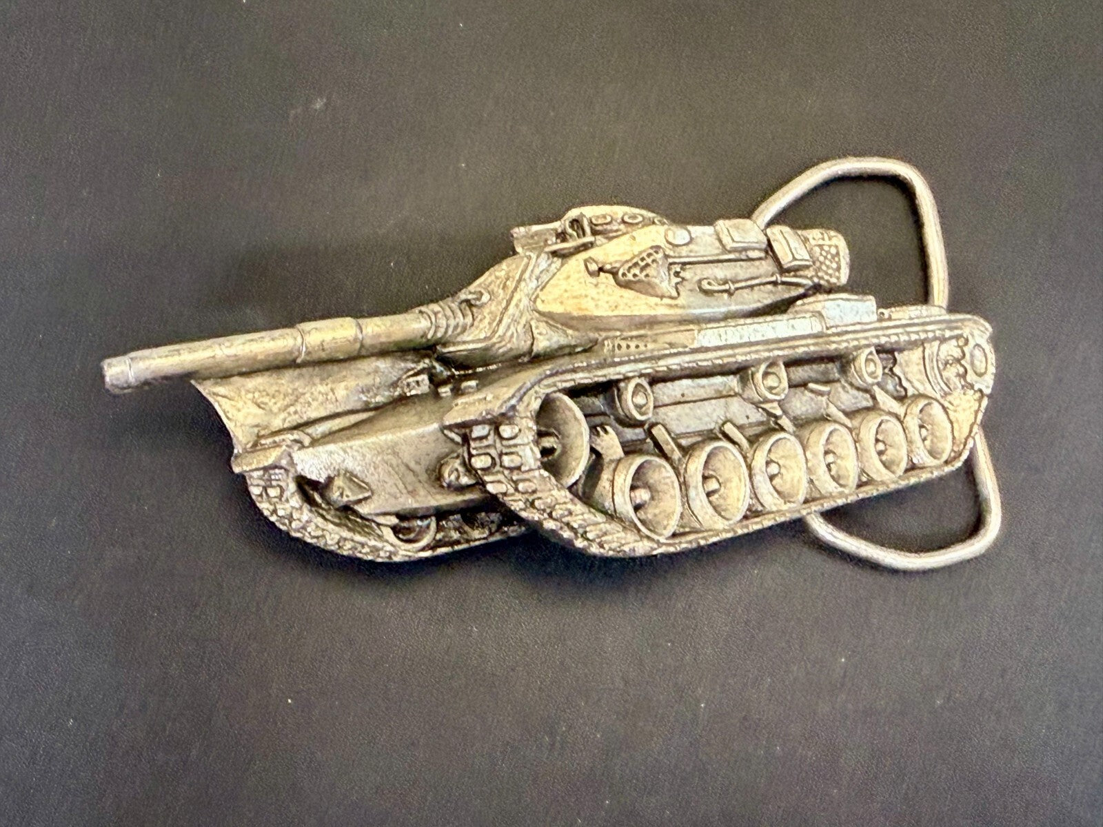Armored Tank Military War Battle Weapon Anthony J.Irvin 1979 C-4L  Belt Buckle