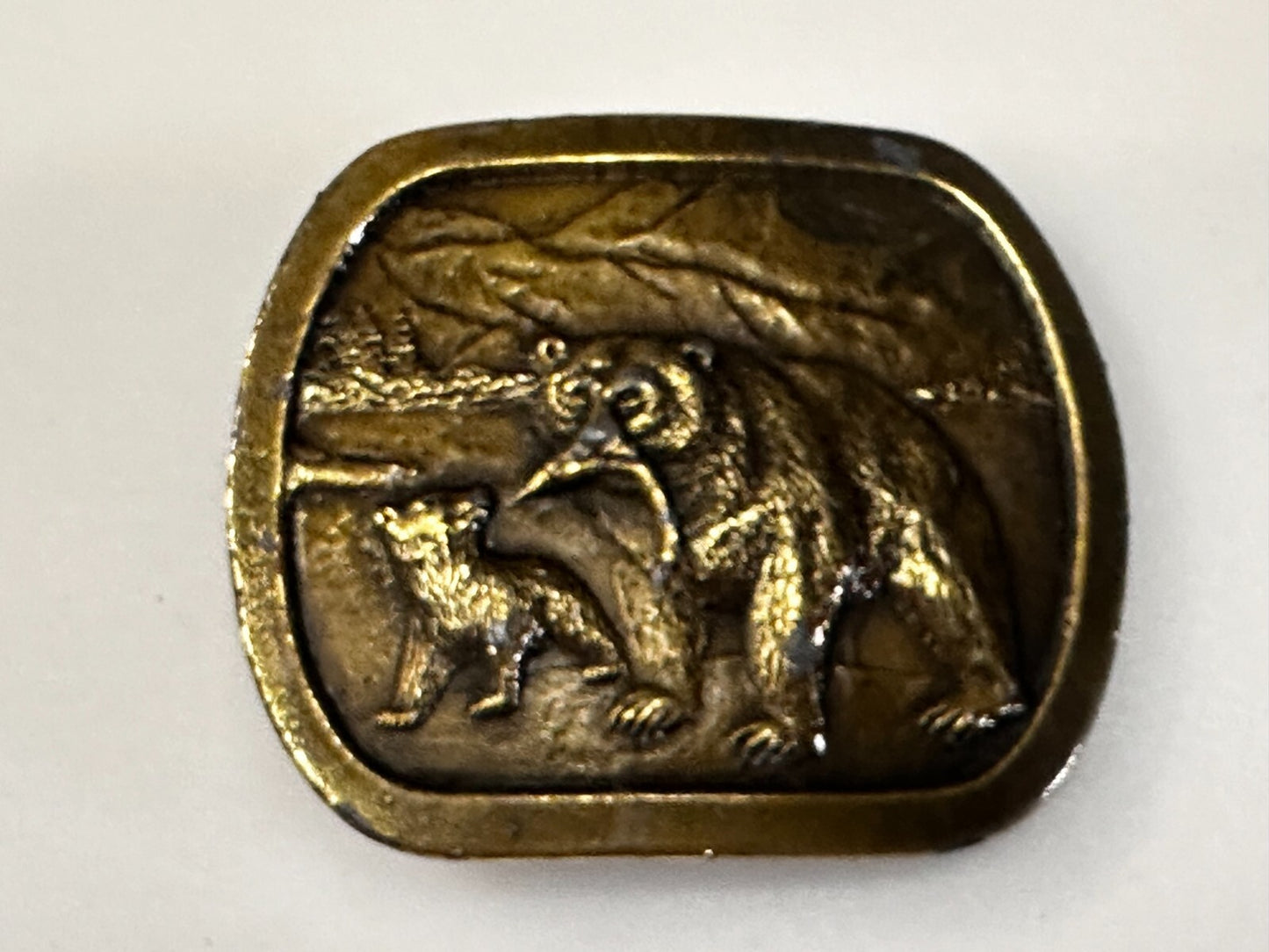 Bear with Cub Learn to Hunt Fish Mountain Scene 1976 Indiana Metal Belt Buckle