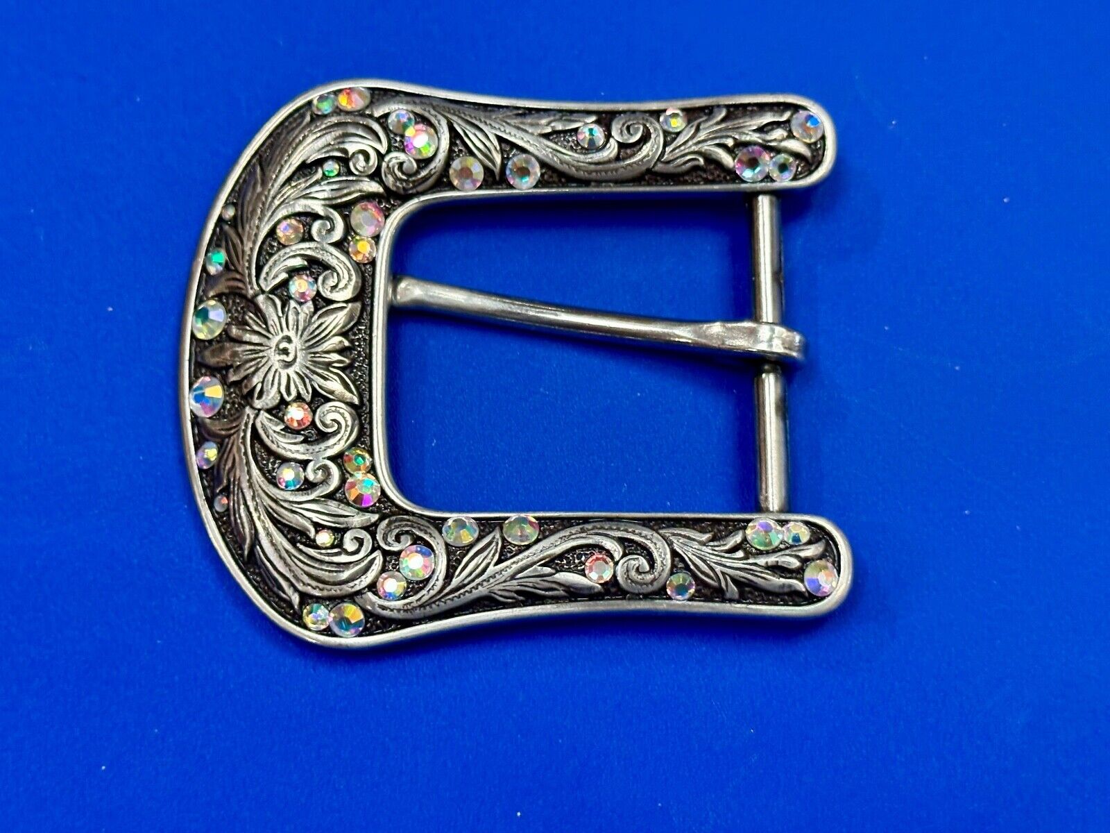Ariat signed western ornate ranger silver tone belt buckle with Rhinestone's