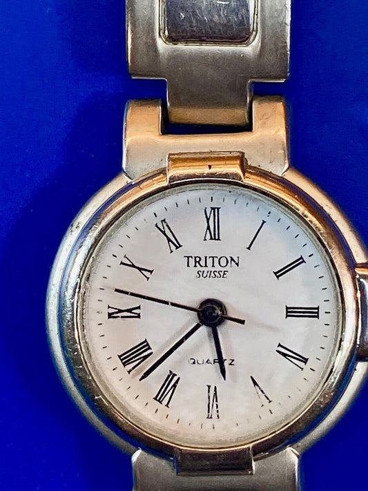 Triton Susse Silver  Tone  Quartz Women’s Ladies Watch  - New Battery Working!