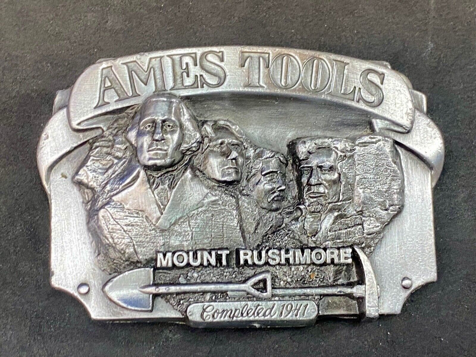 Ames Tools - Mount Rushmore Commemorative Pewter Belt Buckle By Siskiyou,