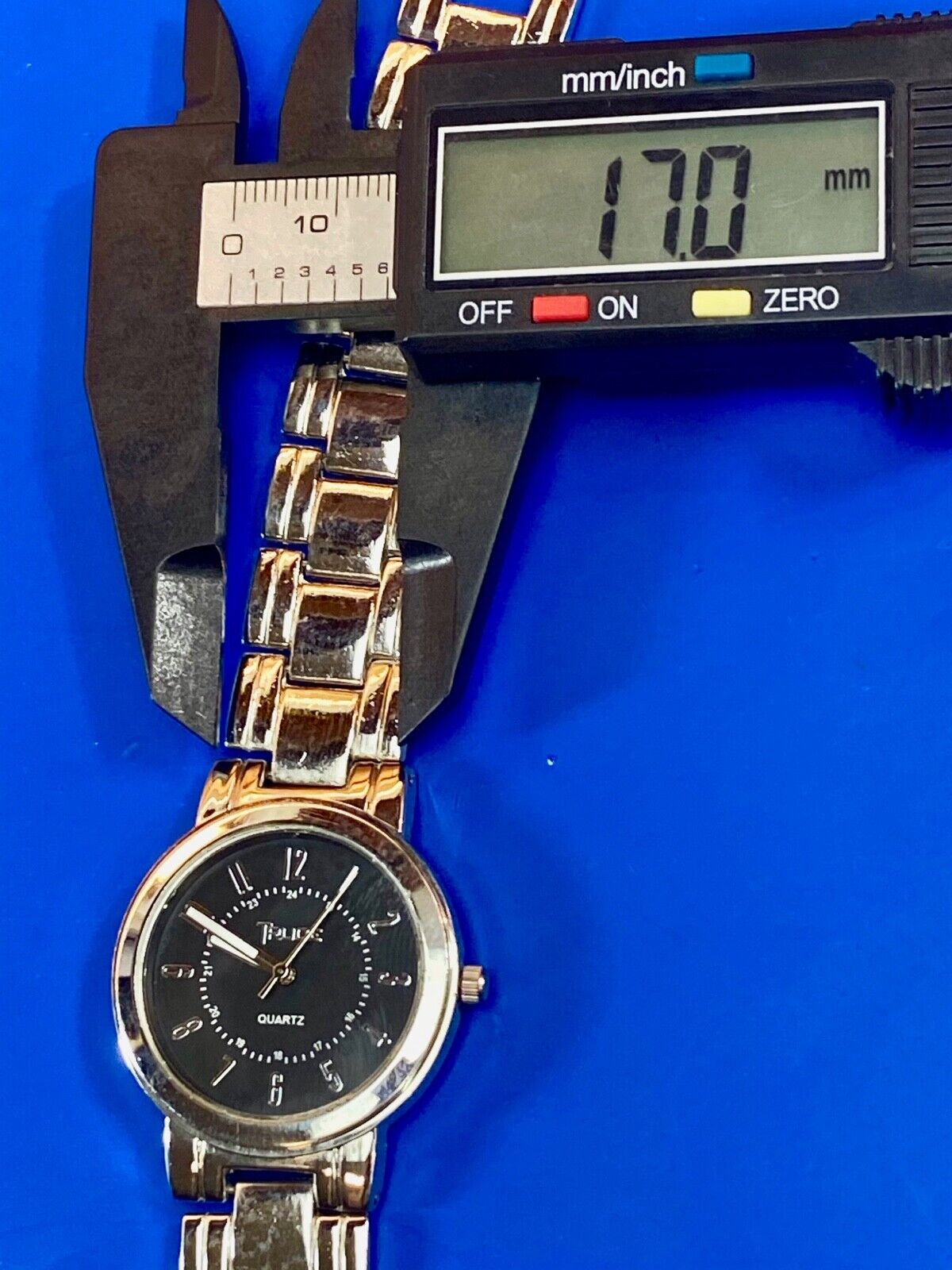 Truce Silver Tone Quartz Ladies Watch, Black Face  - New Battery Working Well! 