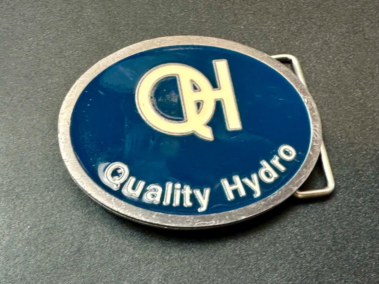 Vintage  QH Quality Hydro Promotional Company Prairie, WI  belt buckle