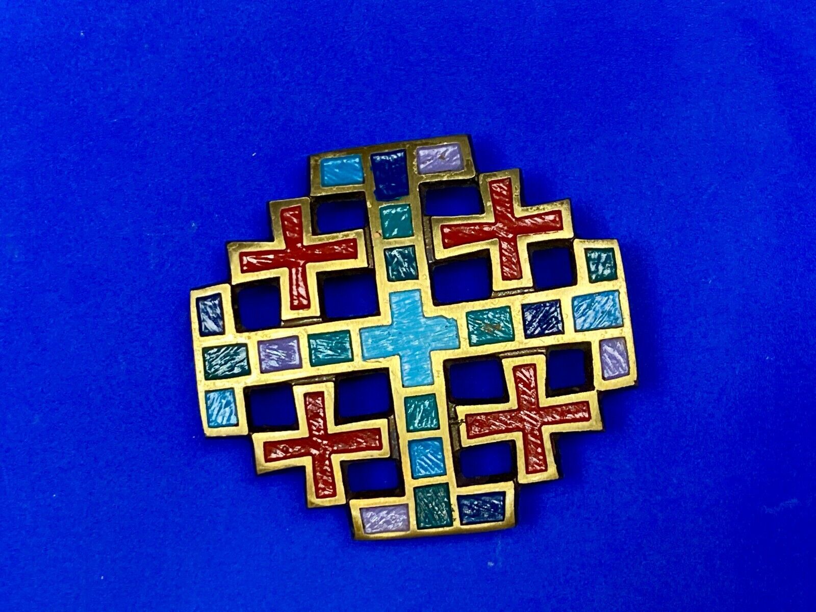 1969 Terra Sancta Guild Beautiful Cross Pattern Collectors Belt Buckle Israel