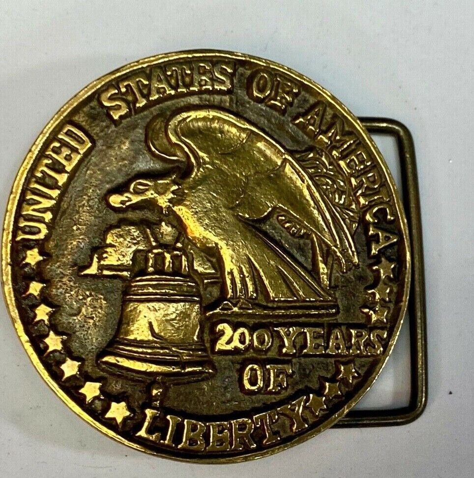 United States Of America 200 Years Of Liberty Eagle Coin Shaped Belt Buckle 
