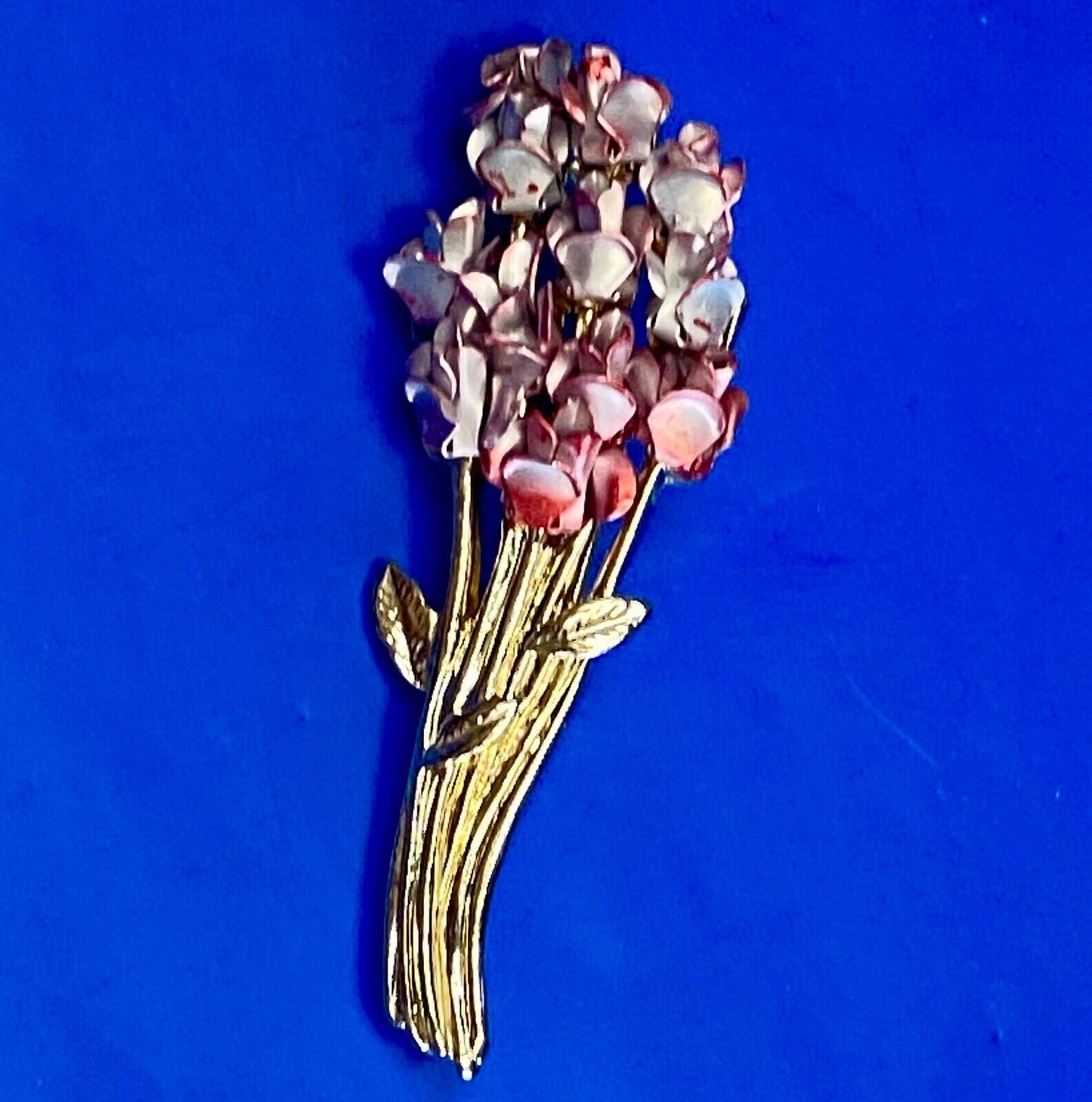 Vintage Danbury Mint For Avon Red Rose Bouquet Brooch Dm 97 Gold Plated Broach