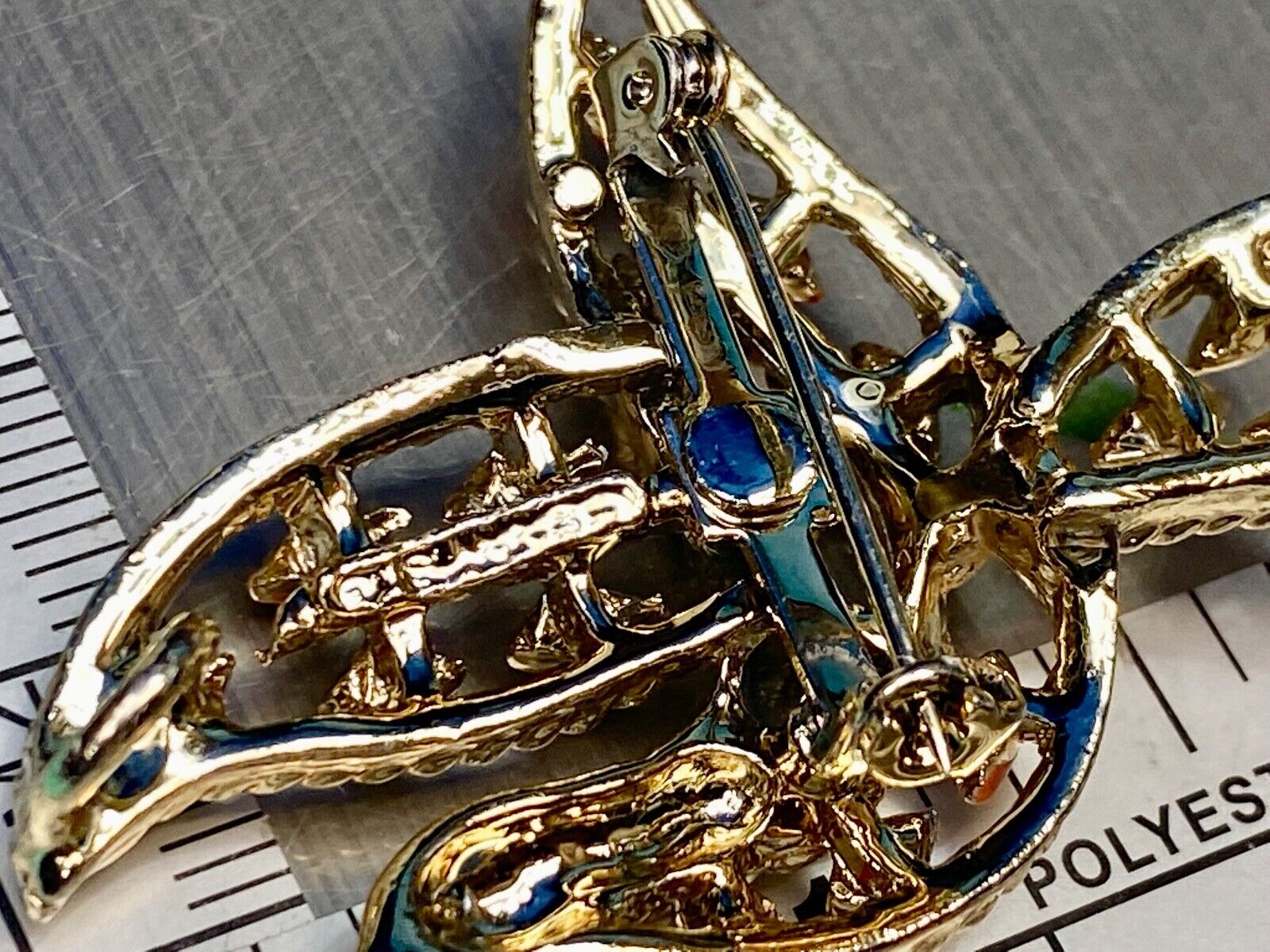 Vintage Gerry's Flying Bird Dove Orange Stone Enamel Gold Tone Brooch Pin