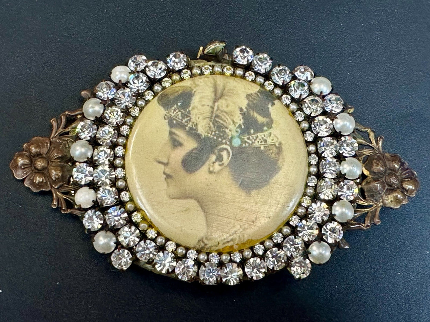 Victorian Woman Painting Cameo Vintage W Belt Buckle - Missing Rhinestone's