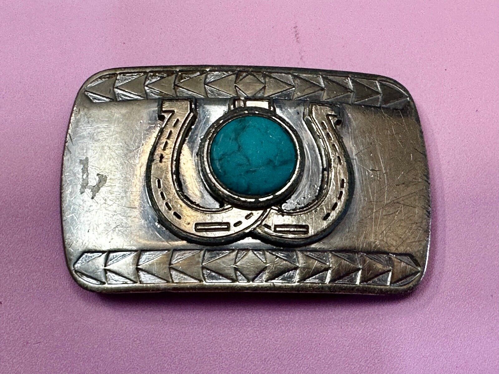 Turquoise Stone centerpiece Western Belt Buckle w/Lucky Dual Horseshoe Surround