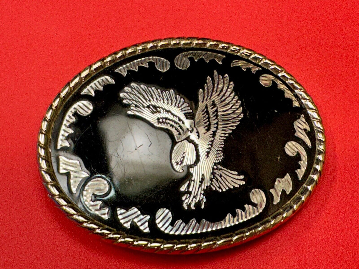 unique flying hunting diving EAGLE western Silver & black color belt buckle - W