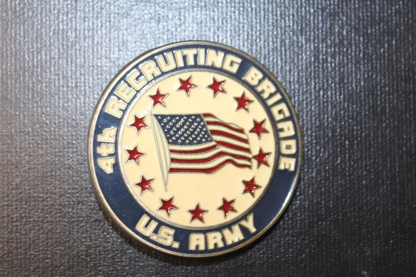 4TH RECRUITING  BRIGADE  BELT BUCKLE US ARMY   Signed RJ